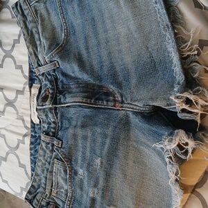 Short shorts jeans